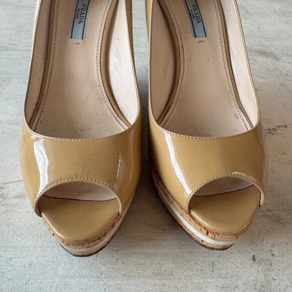 Prada Tan Corkscrew Wedges fits US 9 EU 40 (size 40.5 EU) - Picture 2 of 14